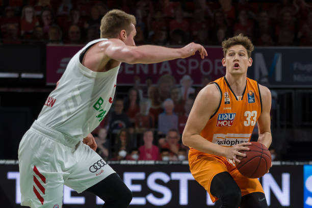 曾对类似 曾对类似