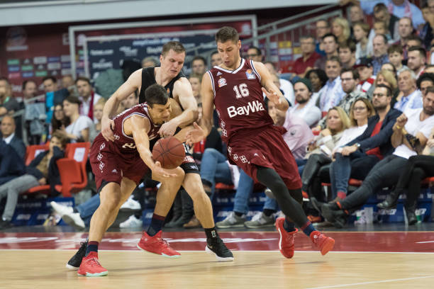 足球故事埋 足球故事埋