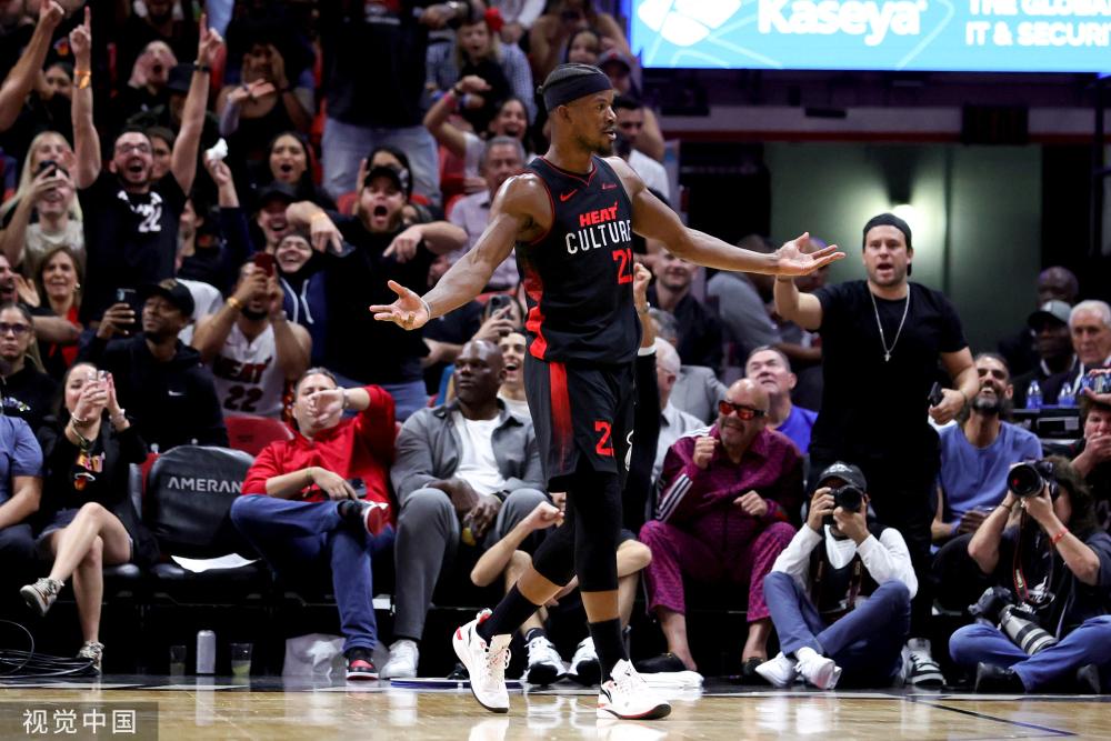 乐中暂时忘 乐中暂时忘